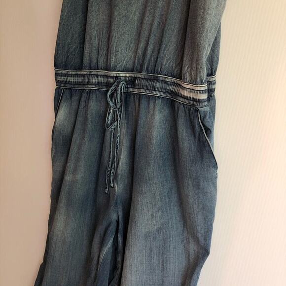 Romeo and Juliet Couture denim jumpsuit adjustable straps and drawstring waist - Picture 13 of 13